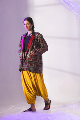 First Dam Hama Dam Ajrak Coat and Mustard Boho Shalwar by Zananii handcrafted cotton women’s ethnic wear in maroon, black, and mustard featuring Sindhi-inspired detailing and front pockets.