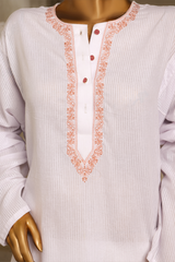 Third White cotton lawn kurta with delicate peach embroidery on the neckline from Zananii’s Andaleeb Collection.