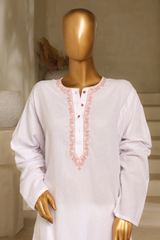 Second White cotton lawn kurta with delicate peach embroidery on the neckline from Zananii’s Andaleeb Collection.