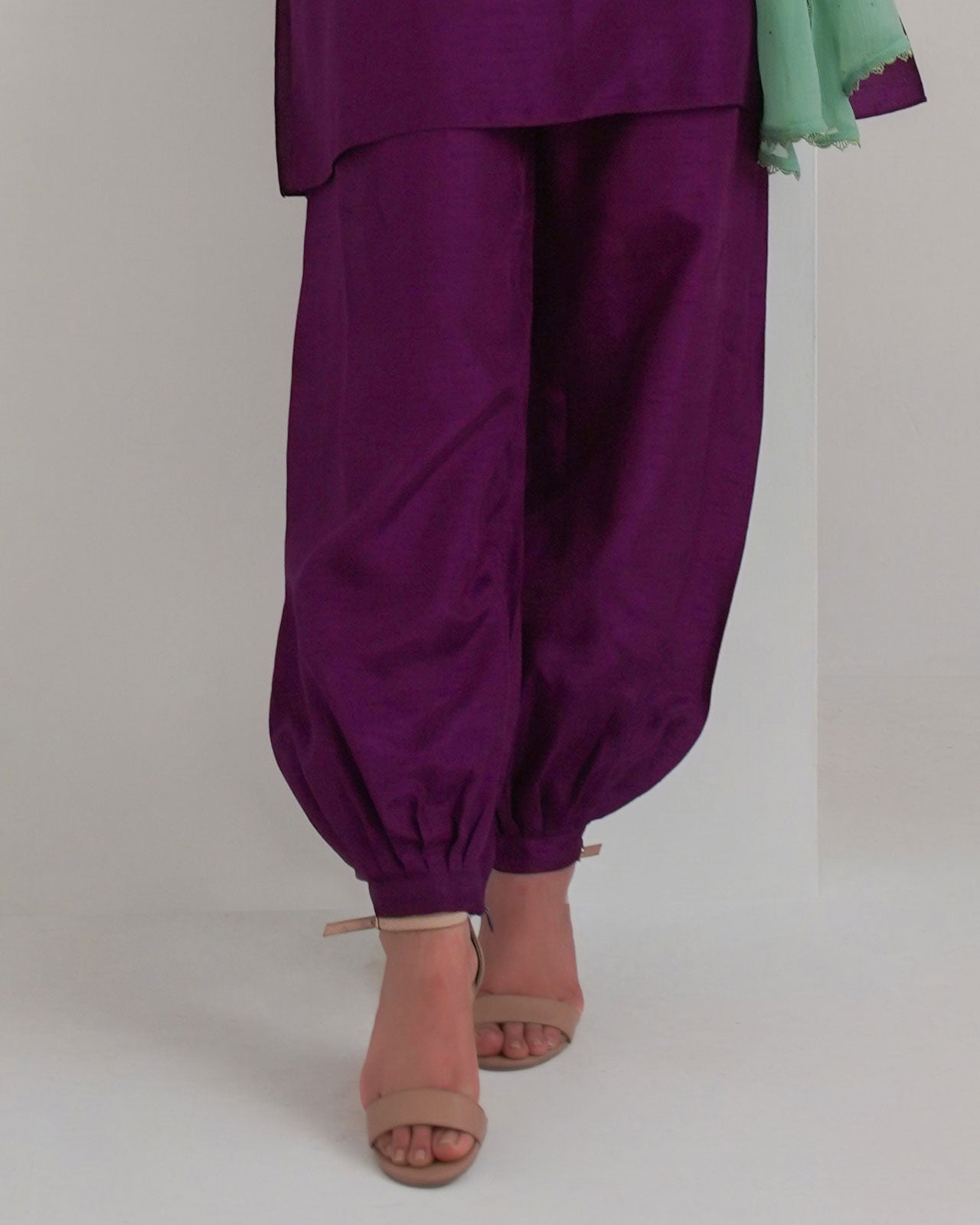 Classic Balloon Pants Main image