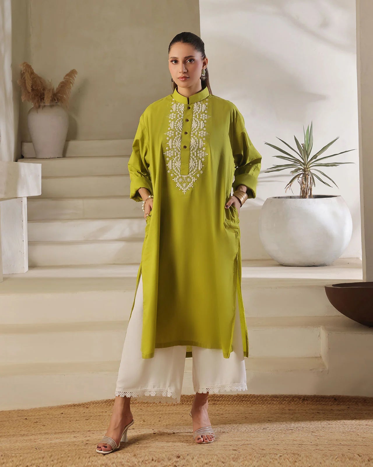 RMZ - 02 -Zananii Main image