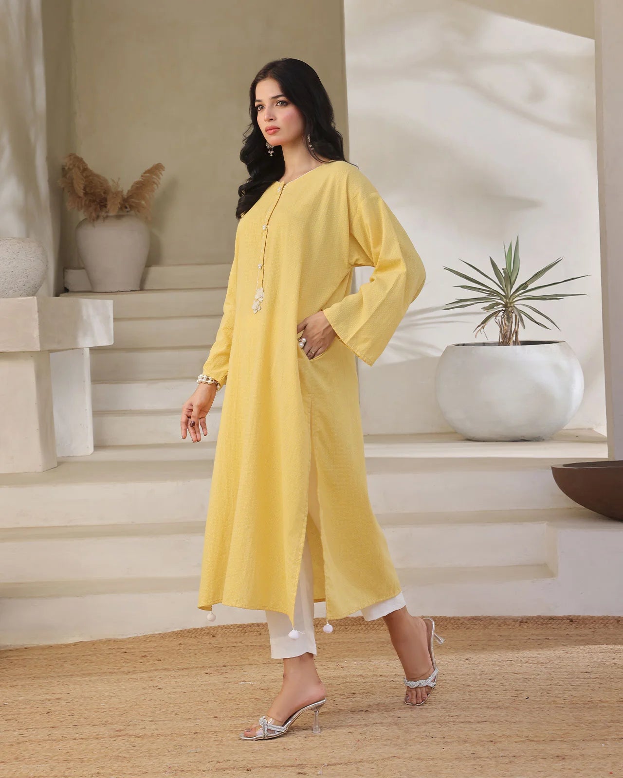 RMZ - 03 -  Main image